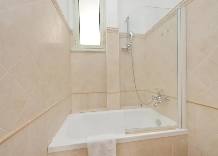Cozy Domus - *